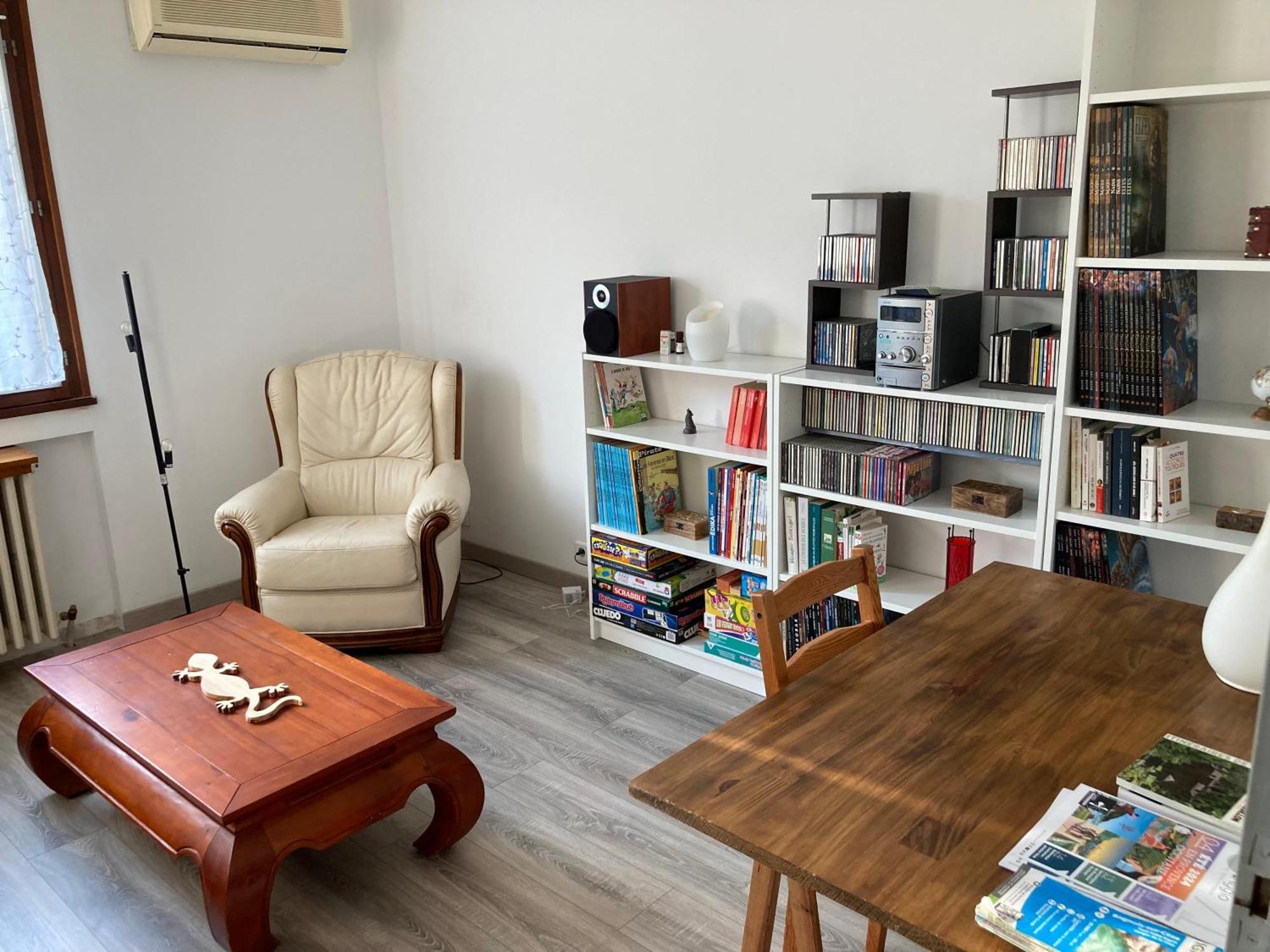 Maison Lumineuse Bagnols-sur-Ceze Luaran gambar